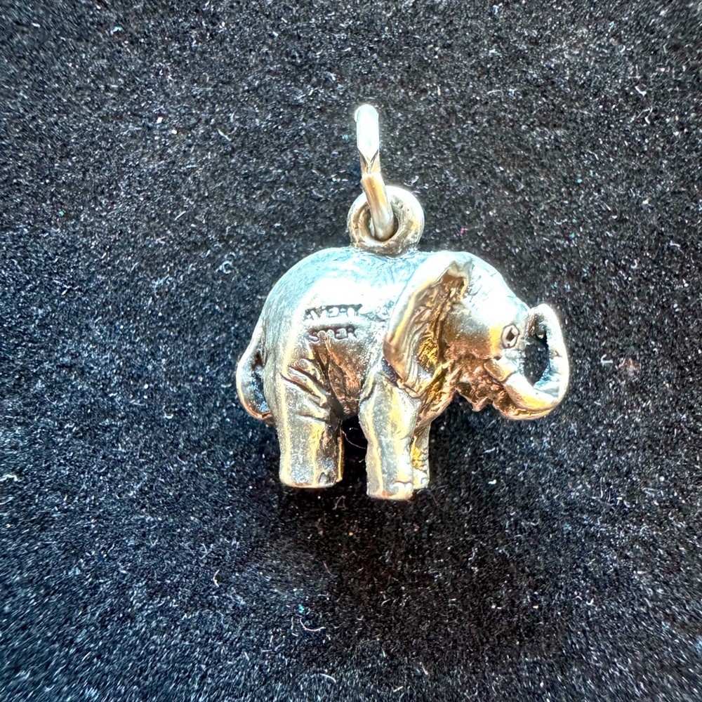 Pandora Authentic Retired Elephant Sterling Silver Charm 791130 – 925 Ale, Thailand